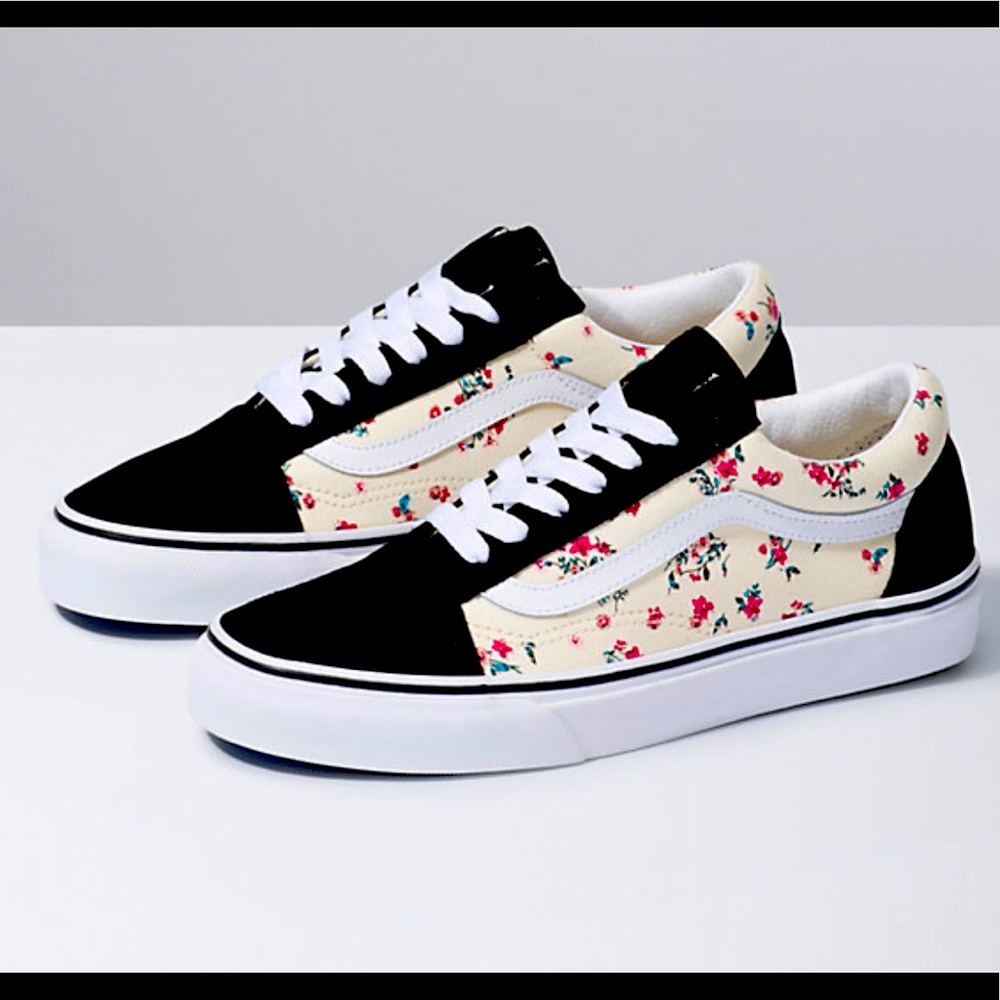 NIB Vans Old Skool Ditsy Floral Sneakers